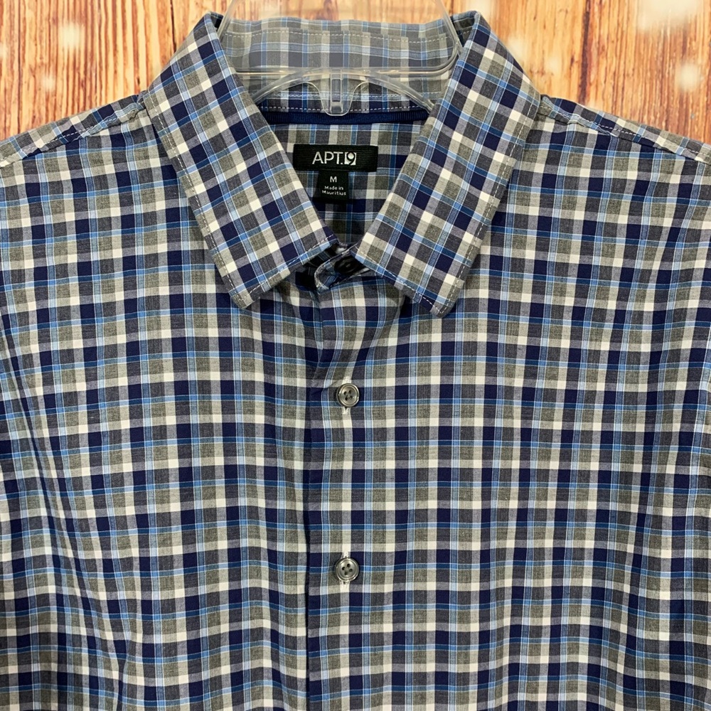 Apt 9 Button Down Shirt Size Medium Like New - image 6